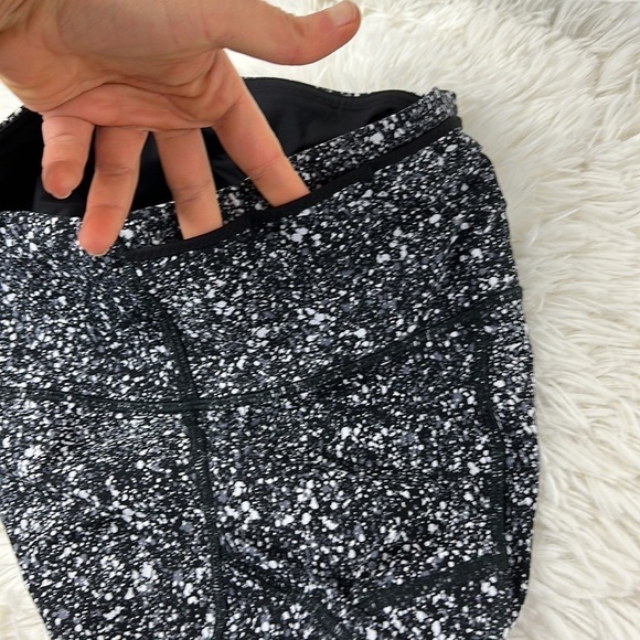 Lululemon Outrun 17" Crop Splatter White Black / Black - Picture 5 of 9
